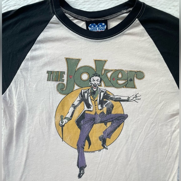 Junk Food Clothing Tops - Y2k JUNKFOOD The Joker Raglan baseball tee